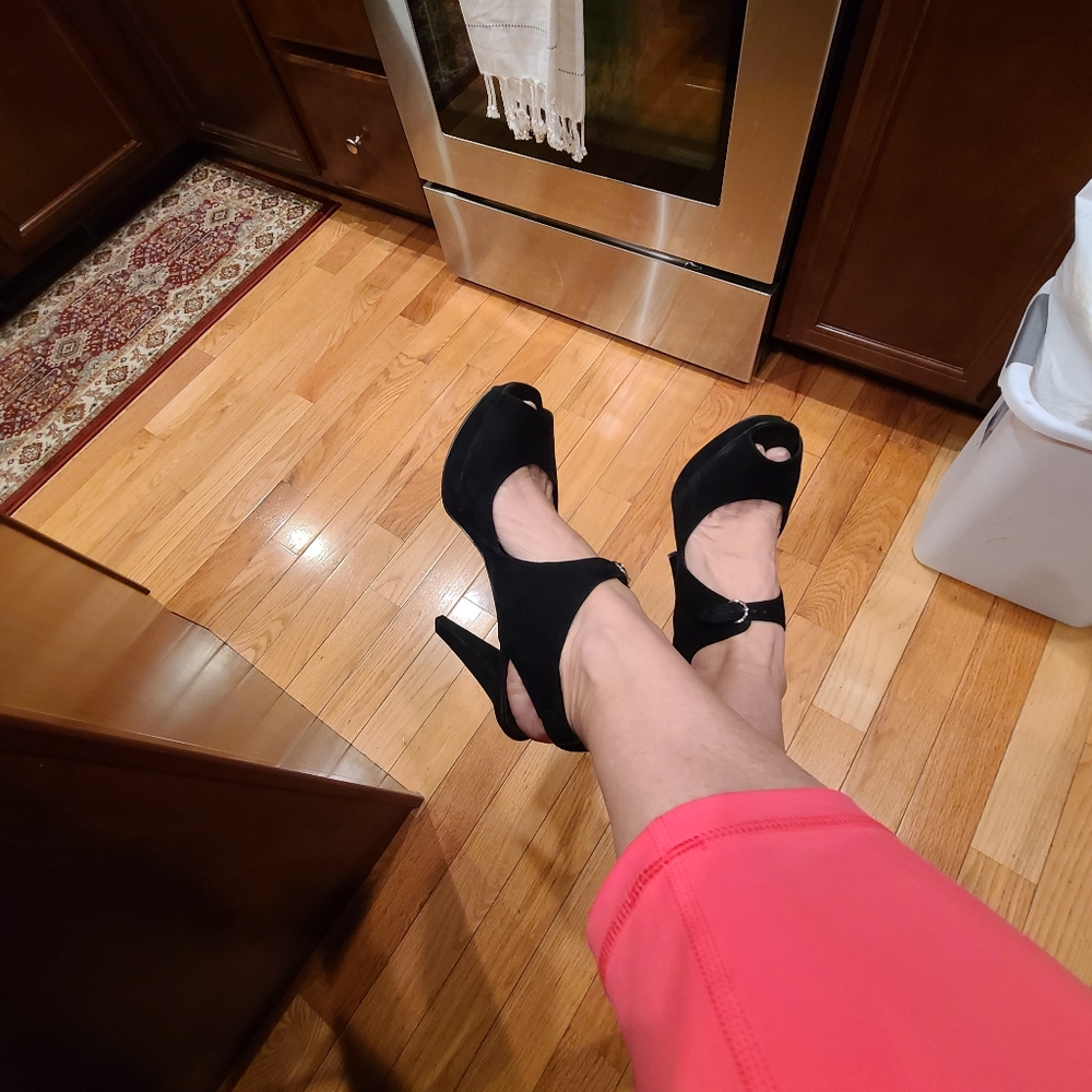 Marc Fisher Suede Shoes - Picture 13 of 13